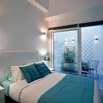 Gatu Villa Alameda